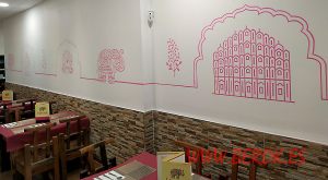 graffitis interiores restaurante indio